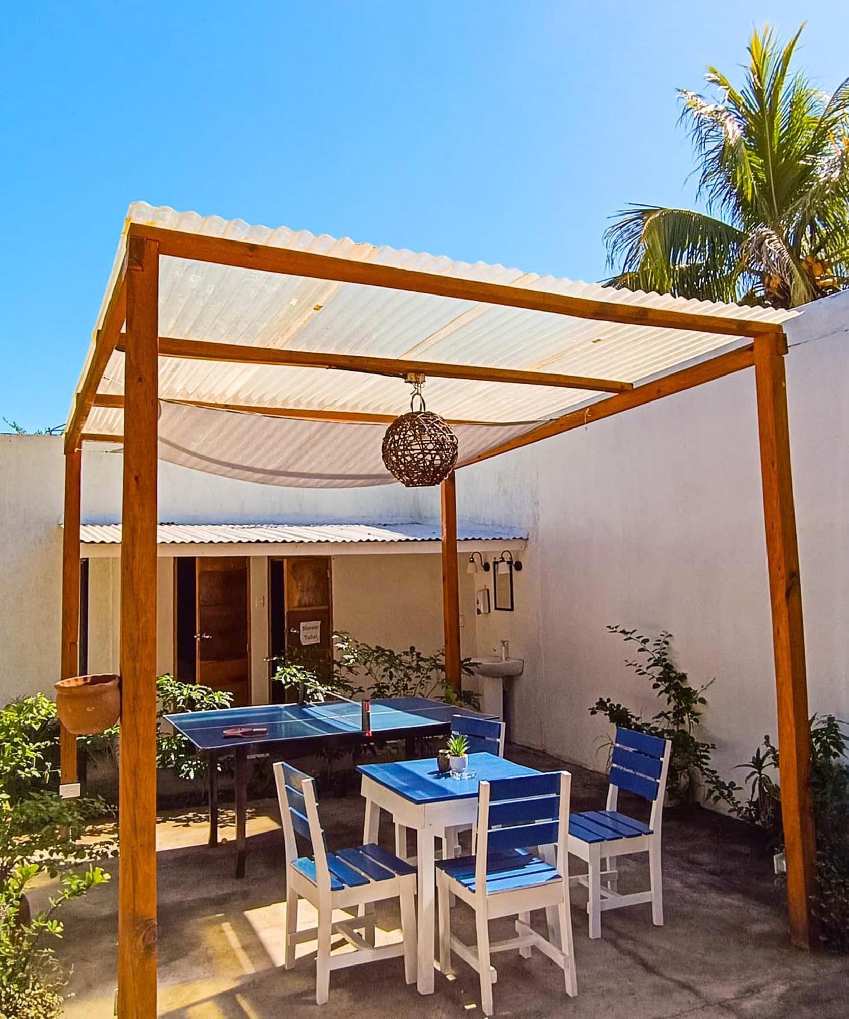 Hostal El Rio León Extérieur photo