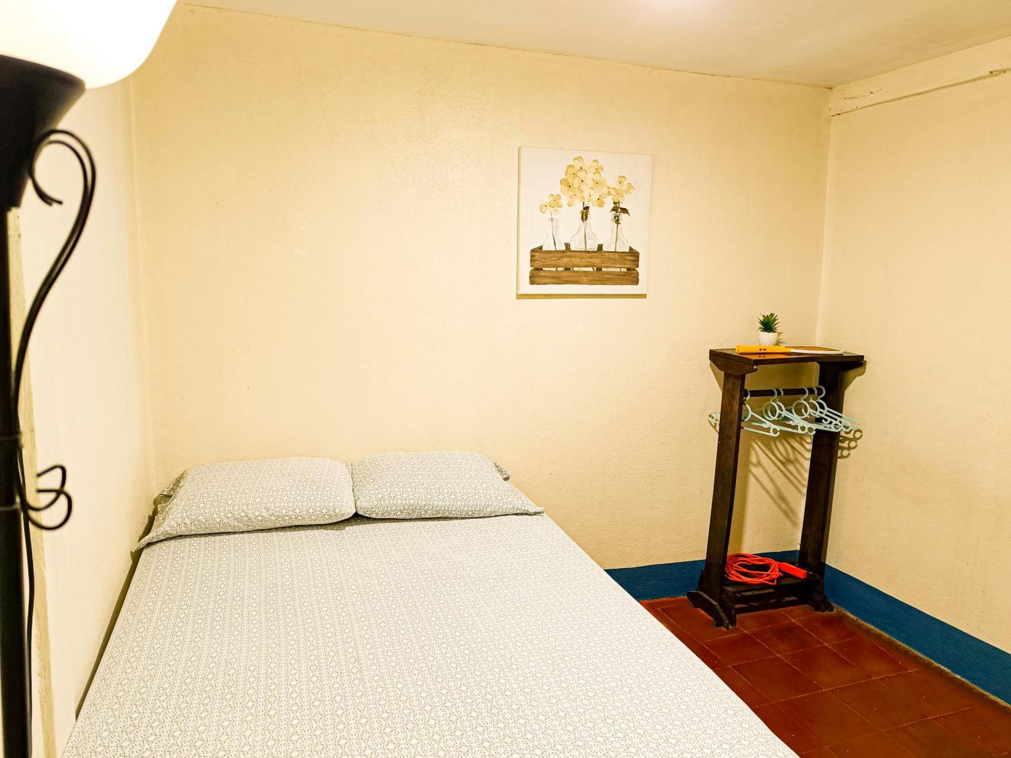 Hostal El Rio León Extérieur photo